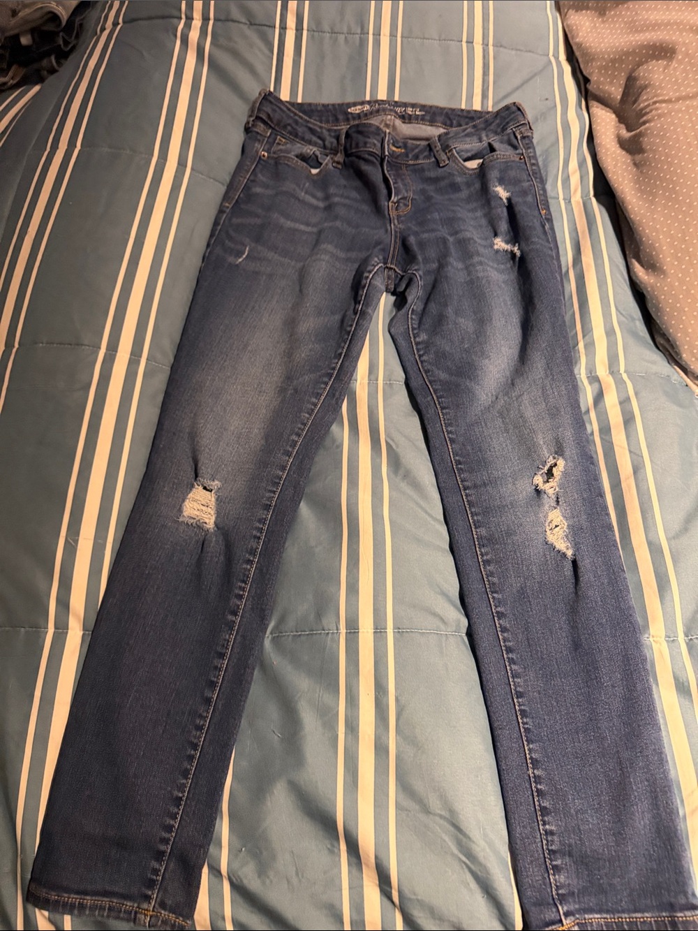 Old Navy Women’s Ripped Skinny Jeans - Dark Blue